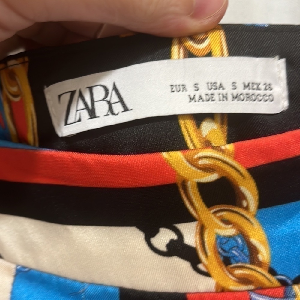 Zara Mini A-Line Skirt with Side Zipper - Picture 2 of 5